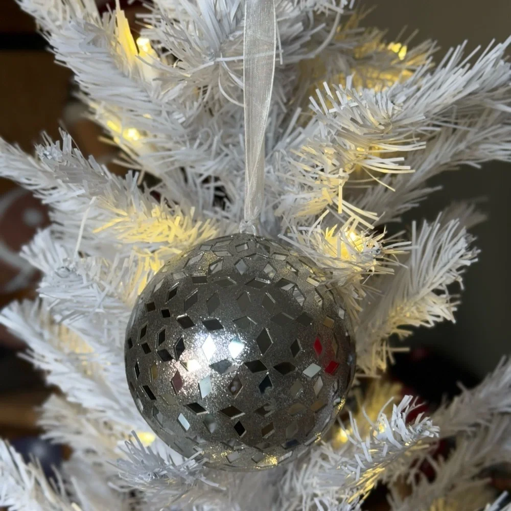 XL Vintage 1999 Silver Mosaic Holiday Heavy Ornament